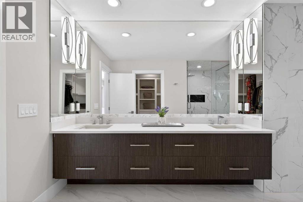 Single Family House for Sale in   Avenue NW West Hillhurst Calgary 