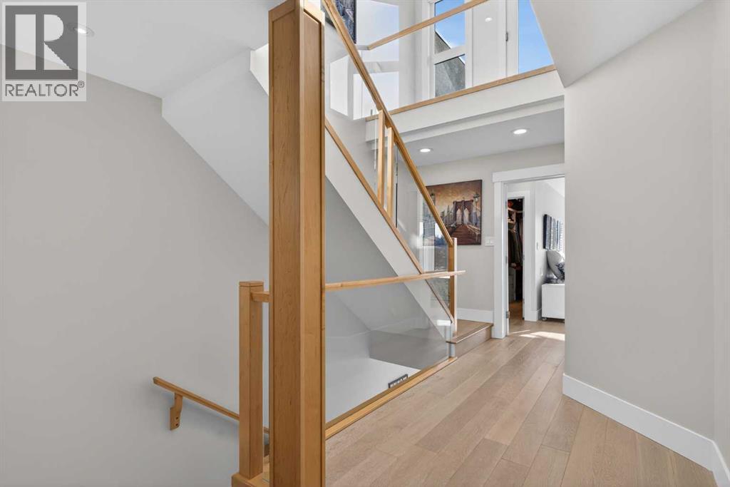 Single Family House for Sale in   Avenue NW West Hillhurst Calgary 