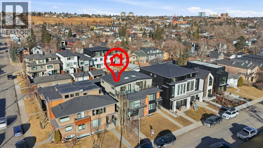 Single Family House for Sale in   Avenue NW West Hillhurst Calgary 