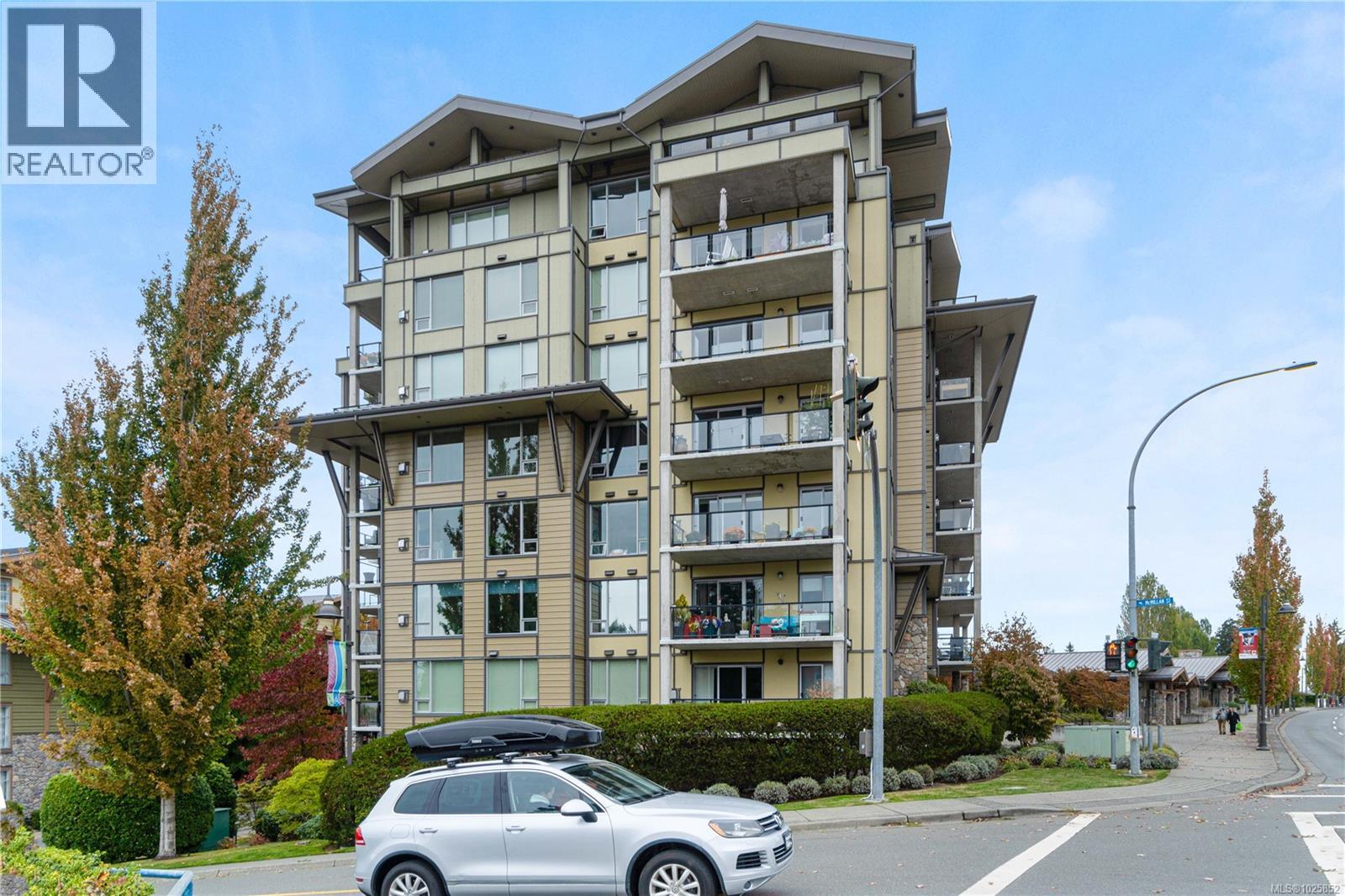 606 194 Beachside Dr, Parksville