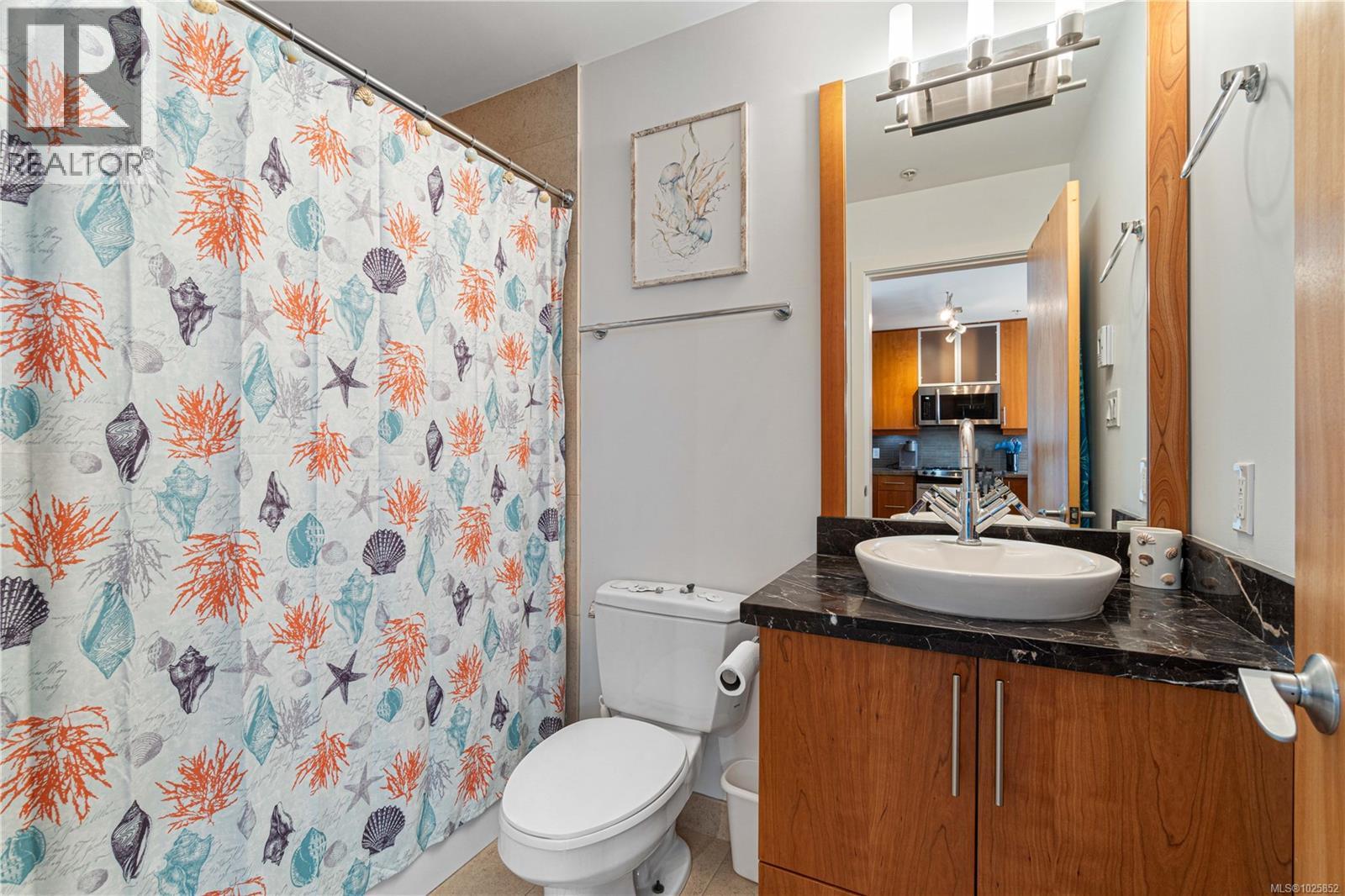 606 194 Beachside Dr, Parksville