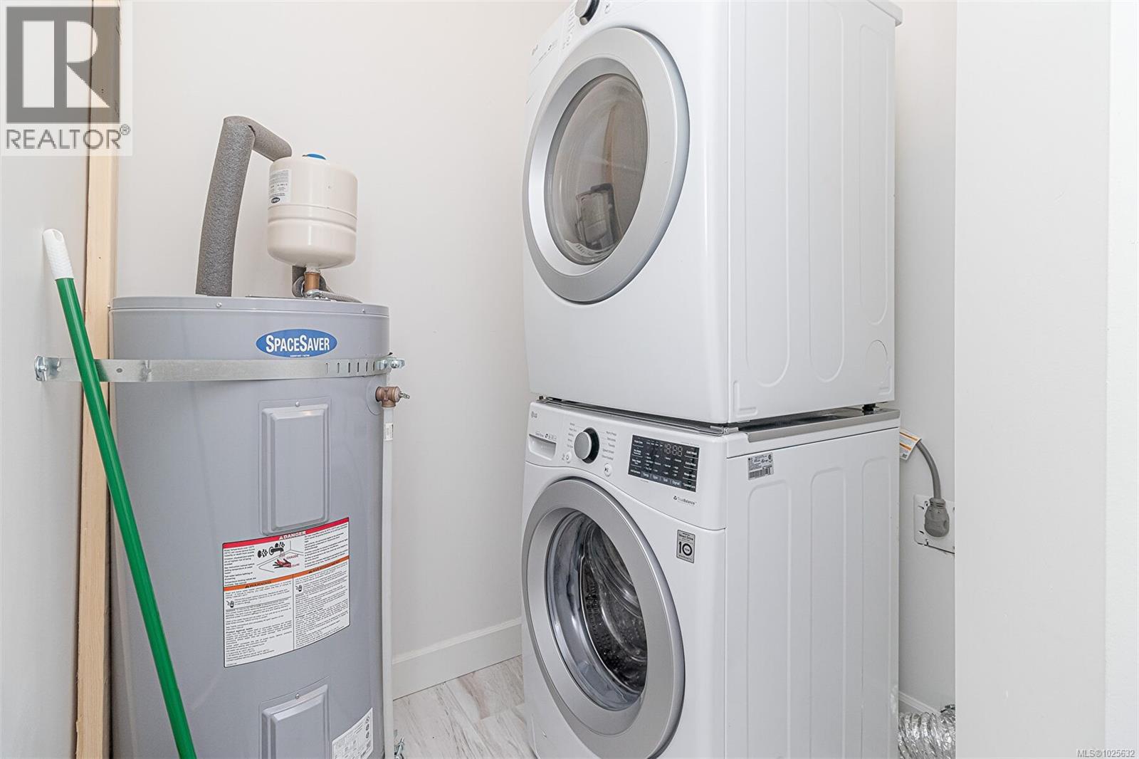 3113 Gibbins Rd, Duncan