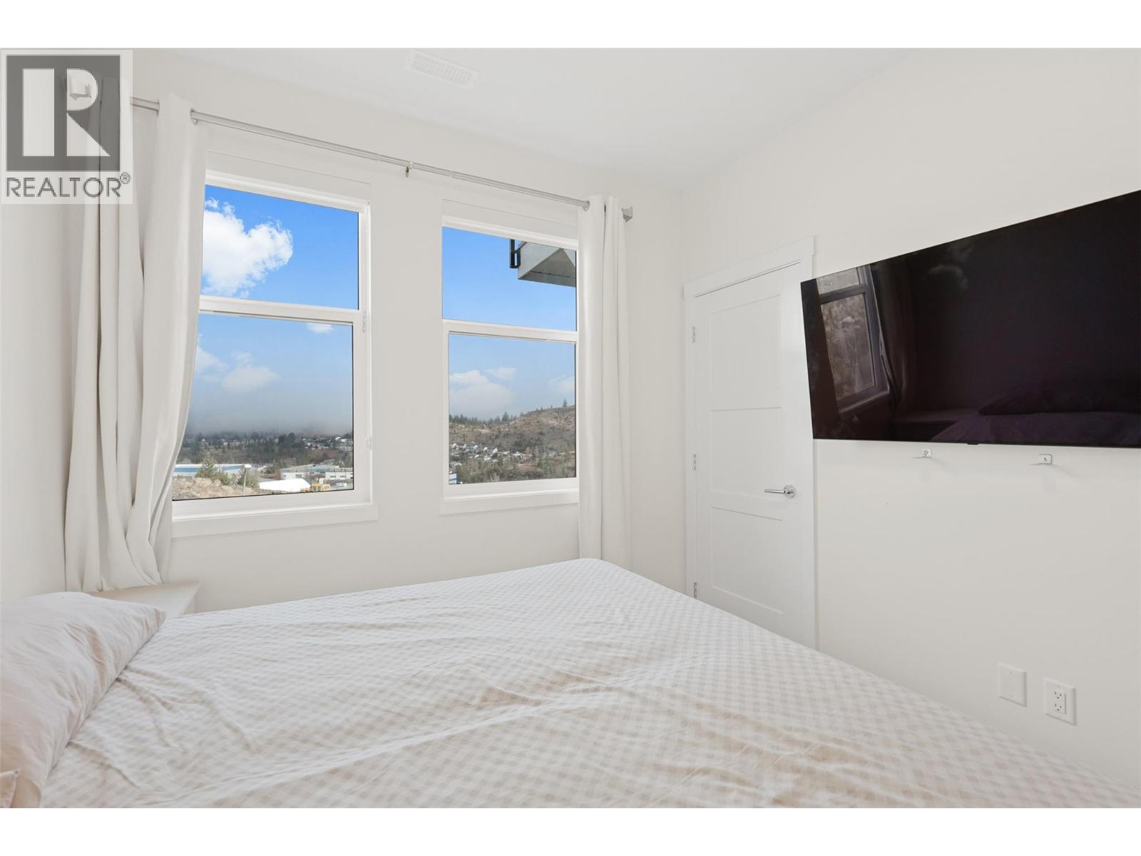 1701 FOXTAIL Drive Unit# 123, Kamloops