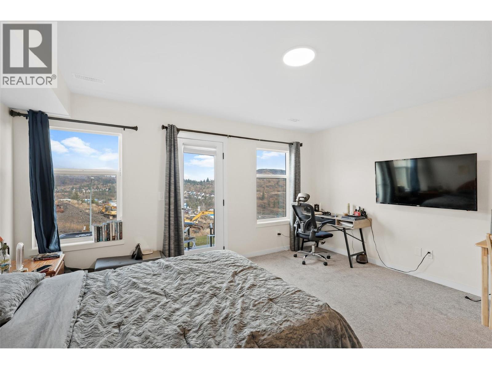 1701 FOXTAIL Drive Unit# 123, Kamloops