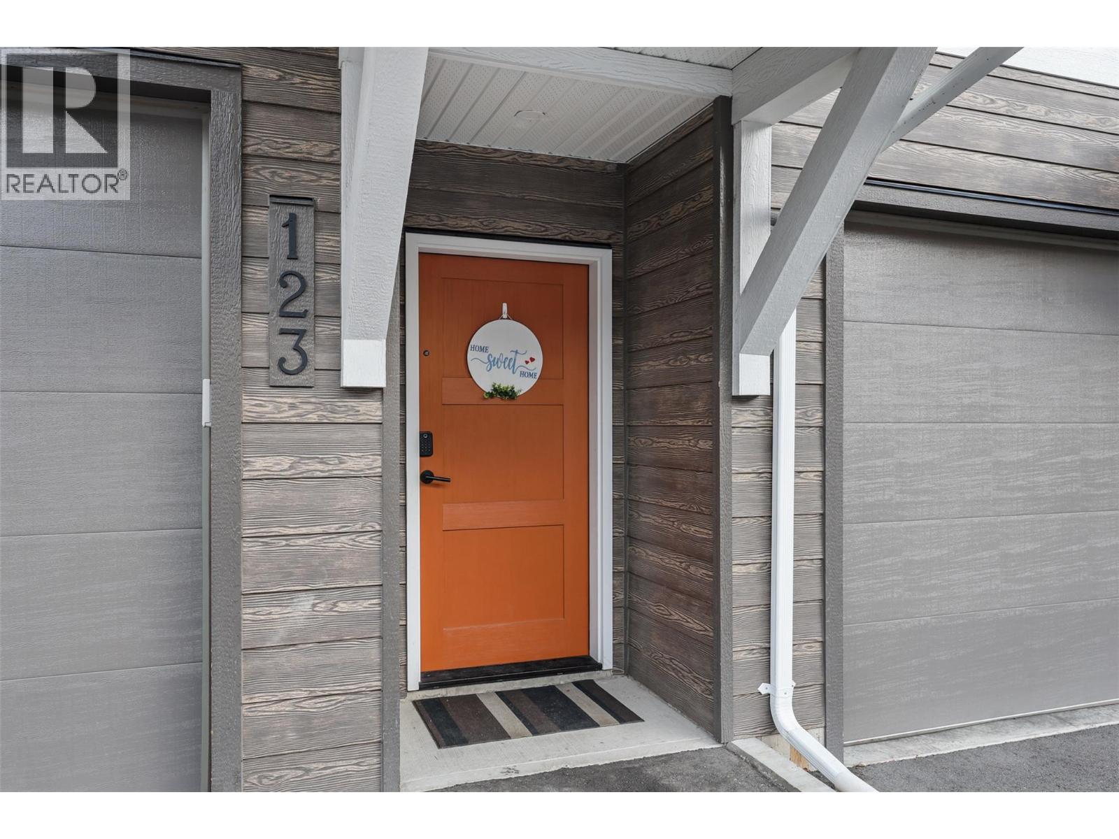 1701 FOXTAIL Drive Unit# 123, Kamloops