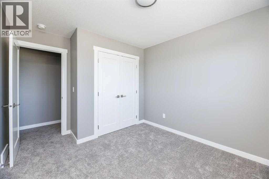 Single Family House for Sale in  Everson Close Evergreen Red Deer 