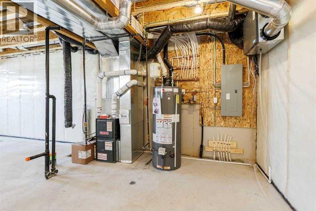 Single Family House for Sale in  Everson Close Evergreen Red Deer 