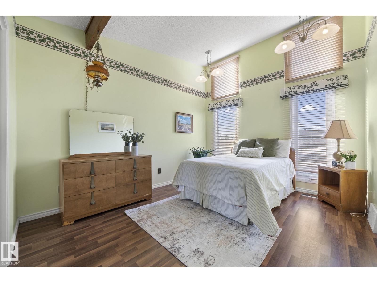 11126 173A AV NW, Edmonton