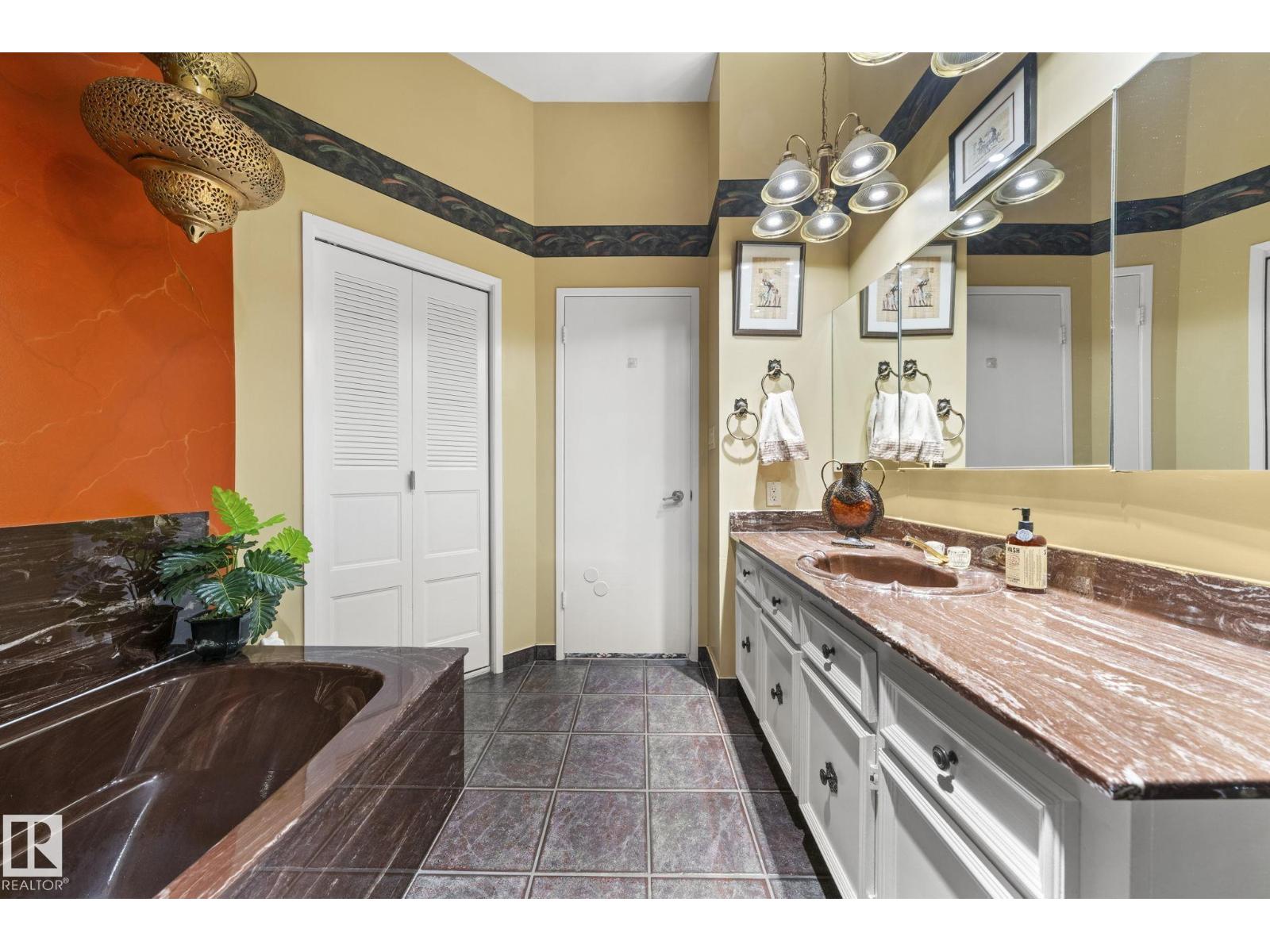 11126 173A AV NW, Edmonton