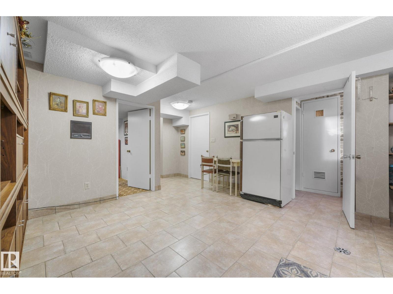 11126 173A AV NW, Edmonton