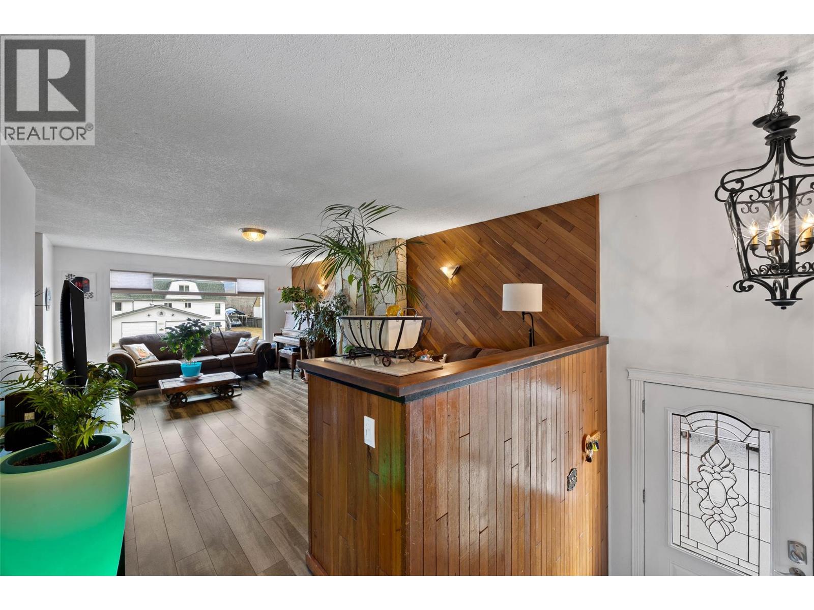 1864 Dickenson Road, Kamloops