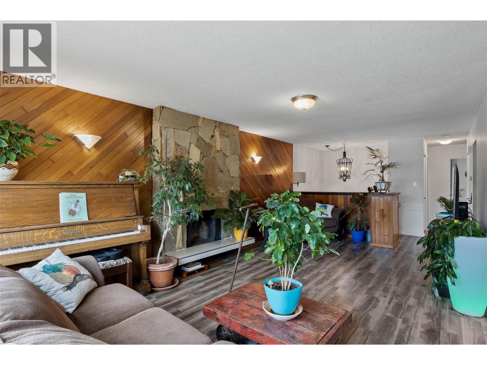 1864 Dickenson Road, Kamloops