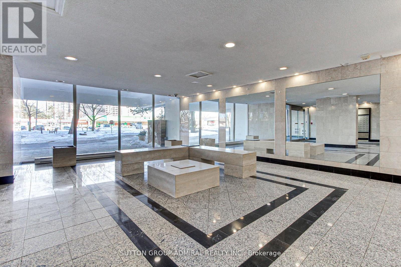 303 - 1 ROYAL ORCHARD BOULEVARD - Photo 4 of 40, Markham (Royal Orchard), Ontario