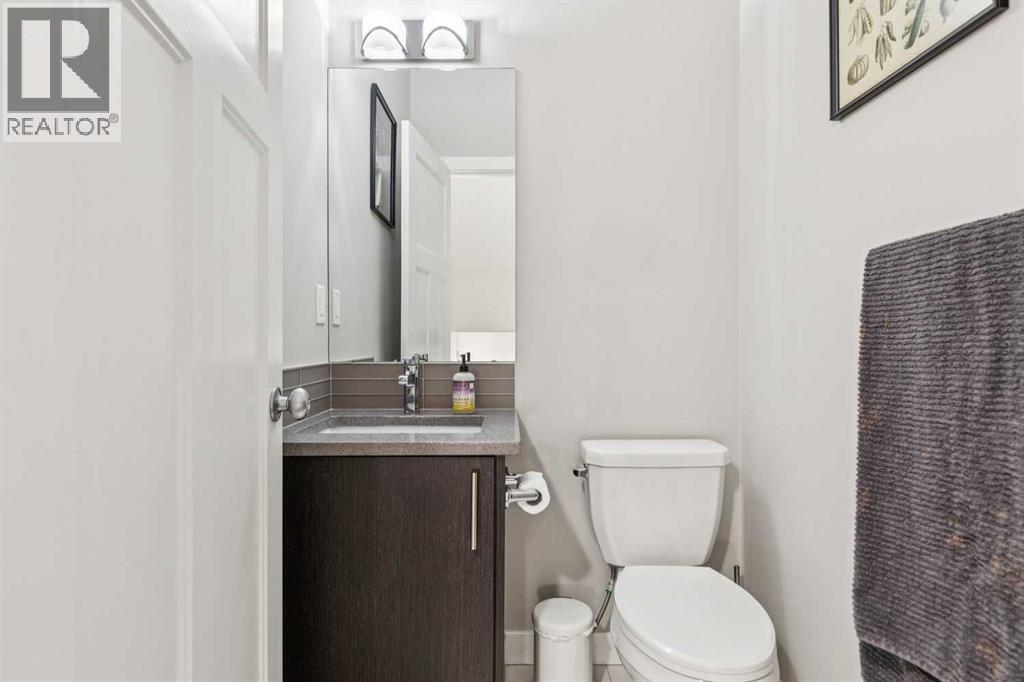 Single Family House for Sale in    Avenue NW Mount Pleasant Calgary 