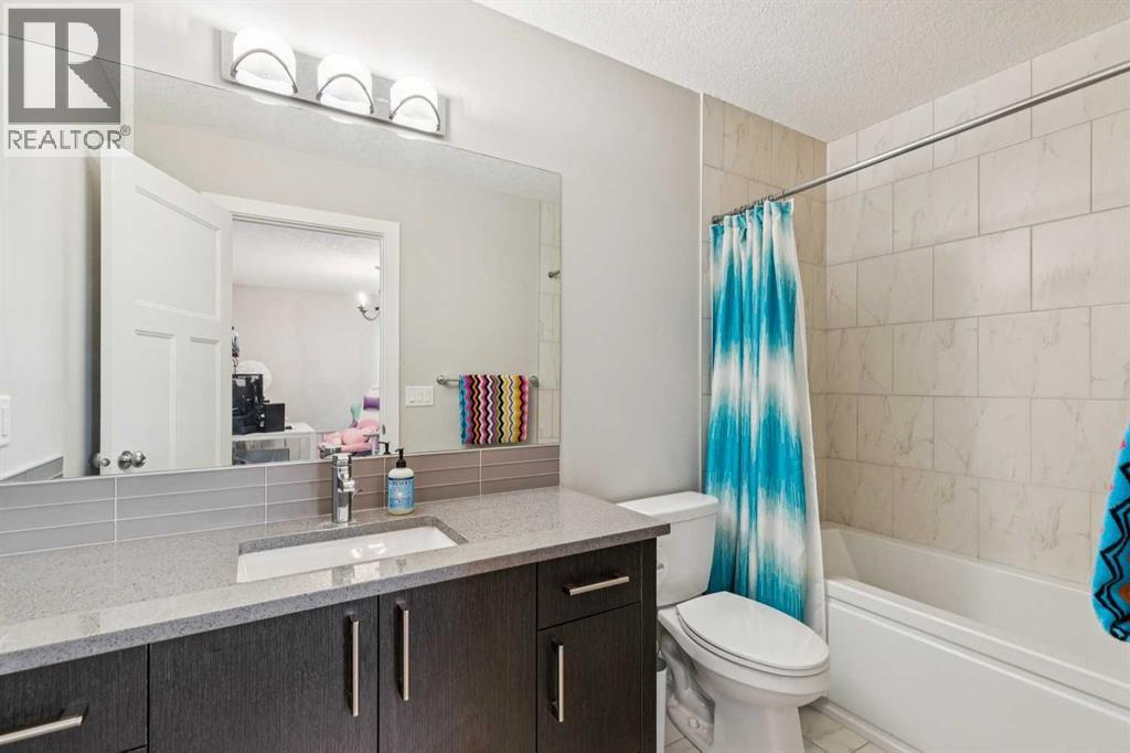 Single Family House for Sale in    Avenue NW Mount Pleasant Calgary 