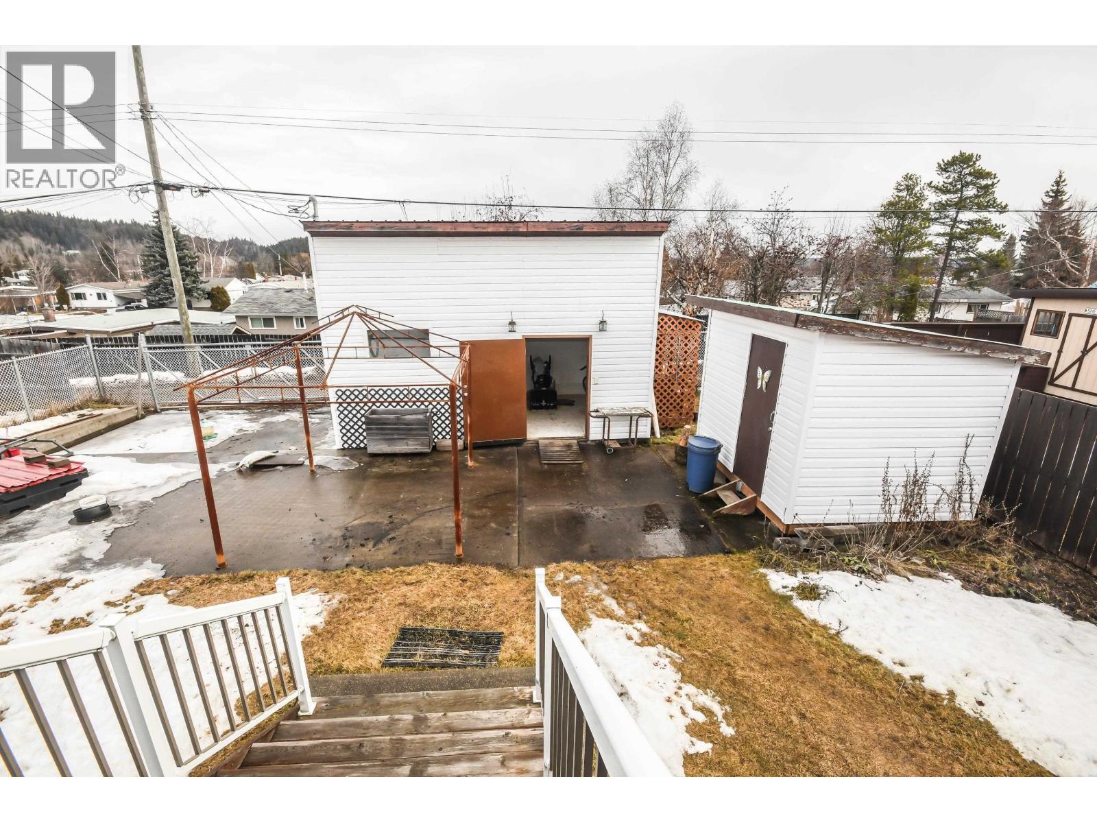 110 S MOFFAT STREET - 32