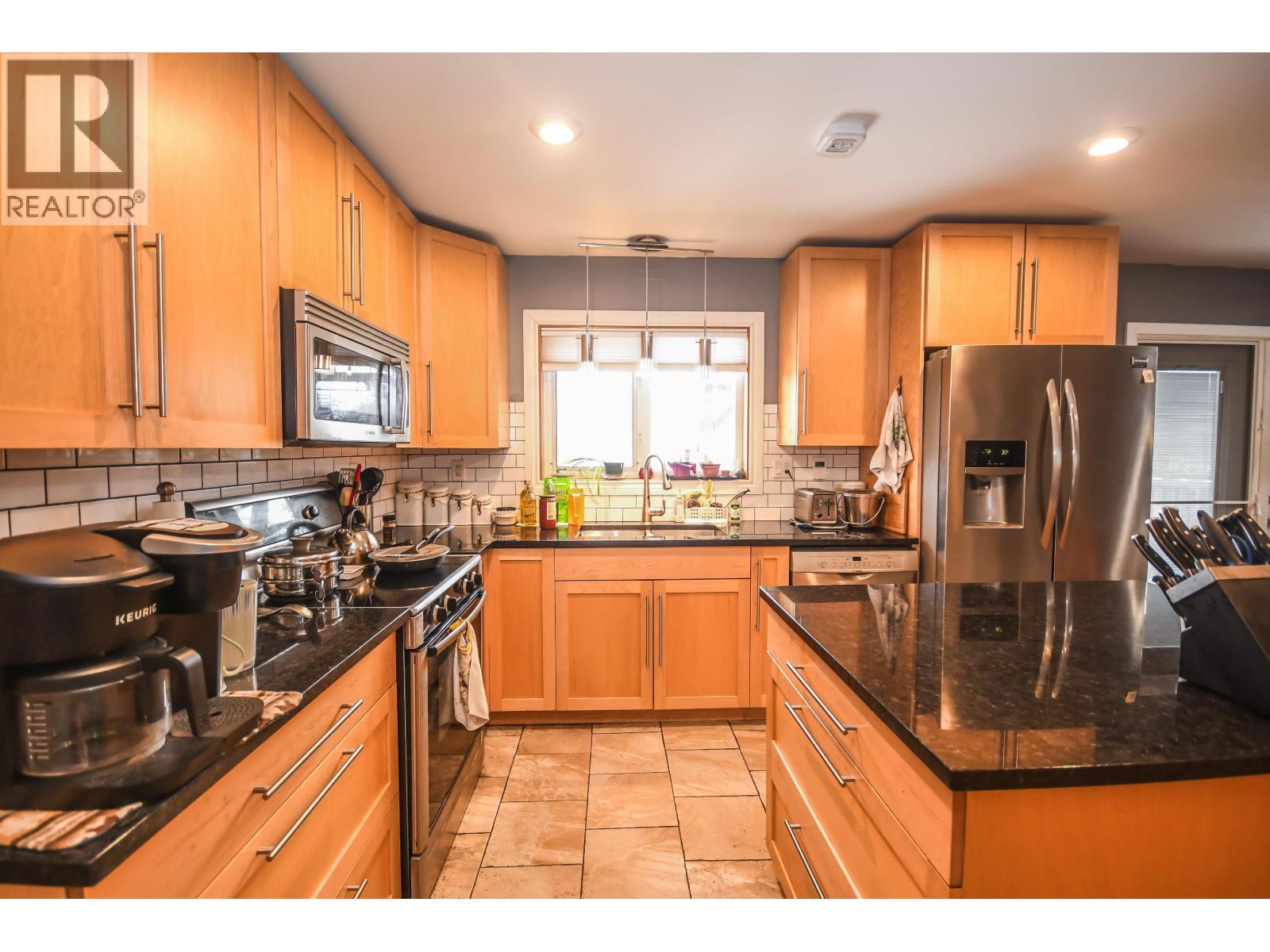 110 S MOFFAT STREET - 21