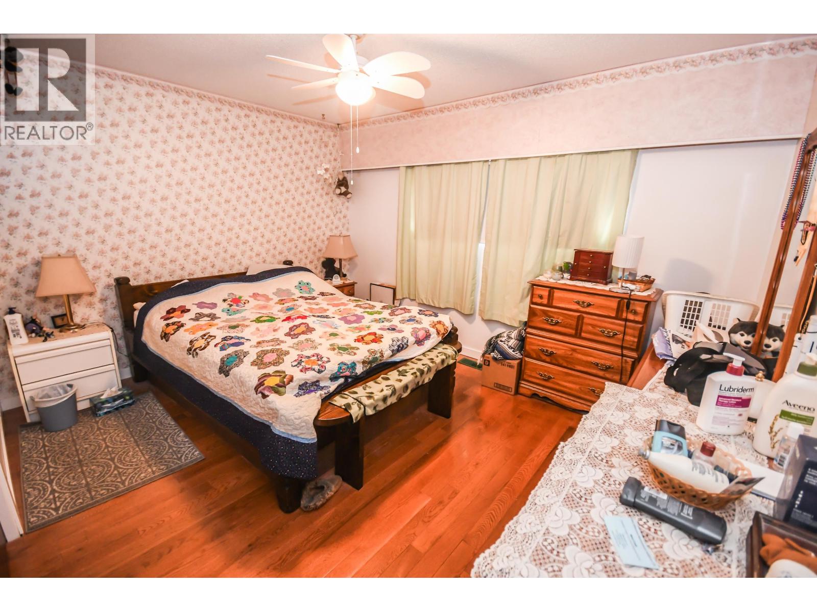 110 S MOFFAT STREET - 18