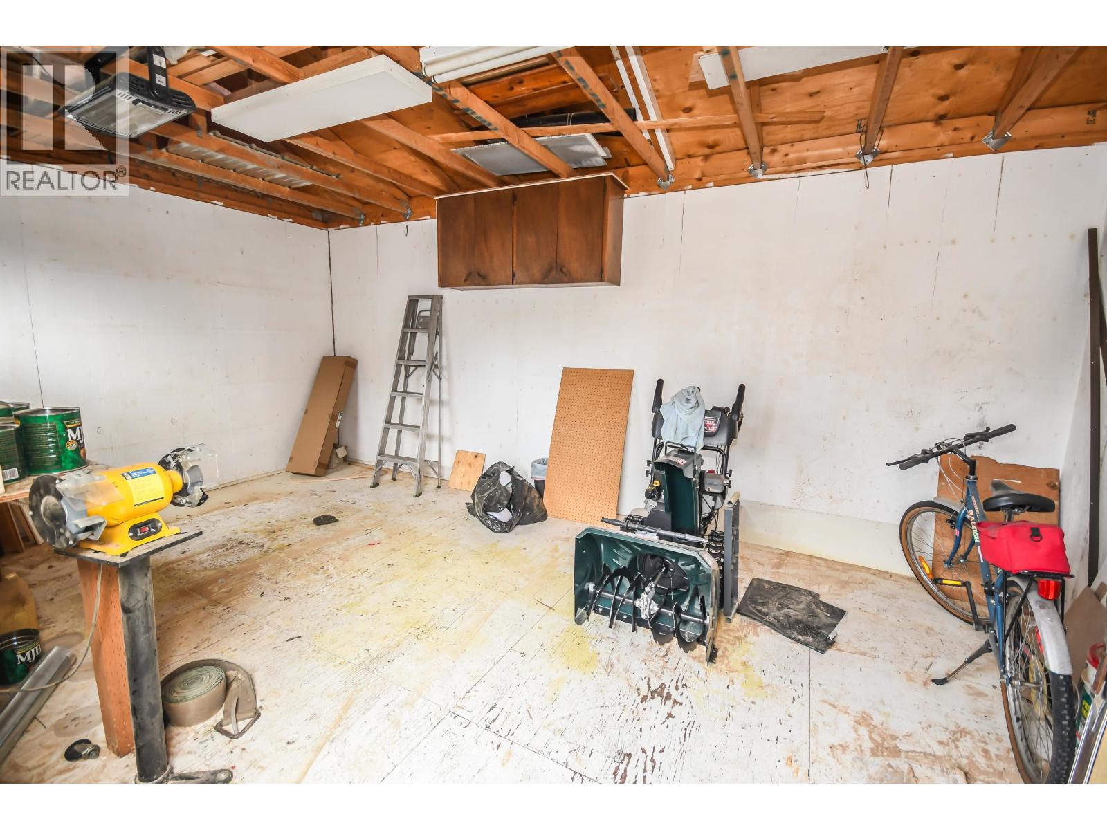 110 S MOFFAT STREET - 33