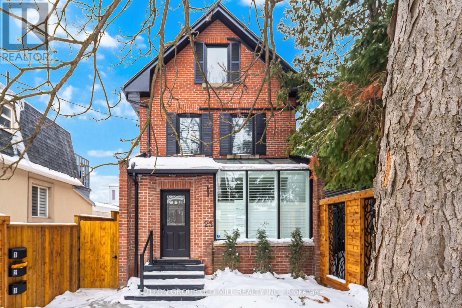 3 - 23 MARIA STREET - Photo 2 of 29, Toronto (Junction Area), Ontario