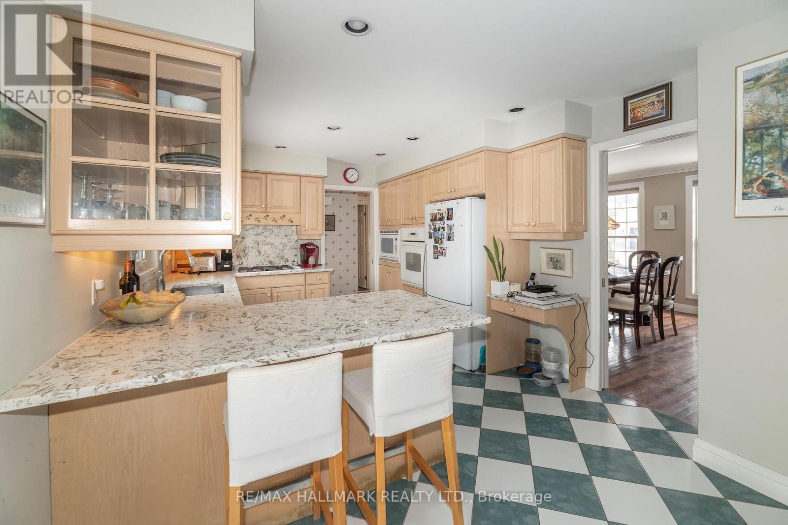 1 LAURA SECORD PLACE - 10