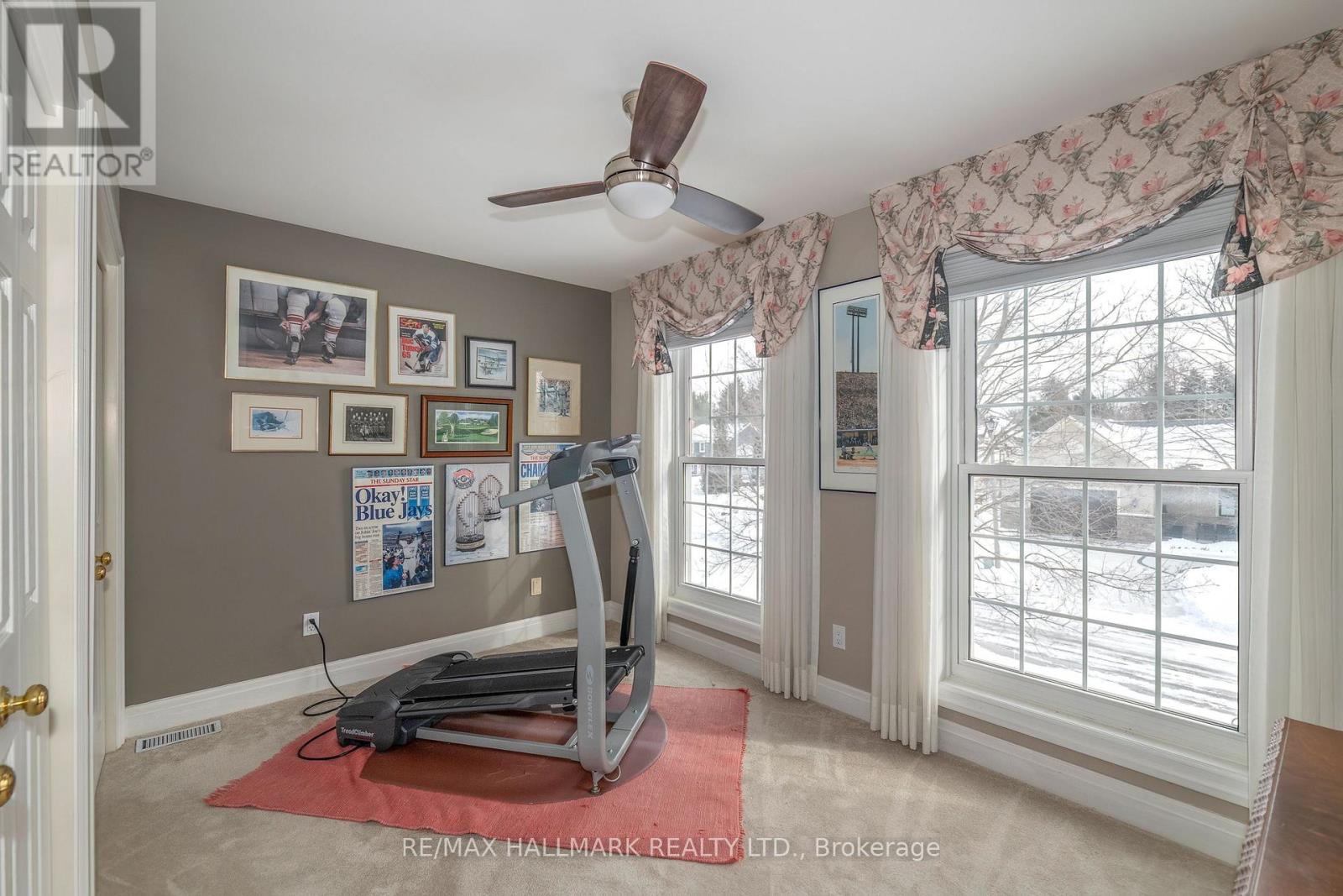 1 LAURA SECORD PLACE - 32