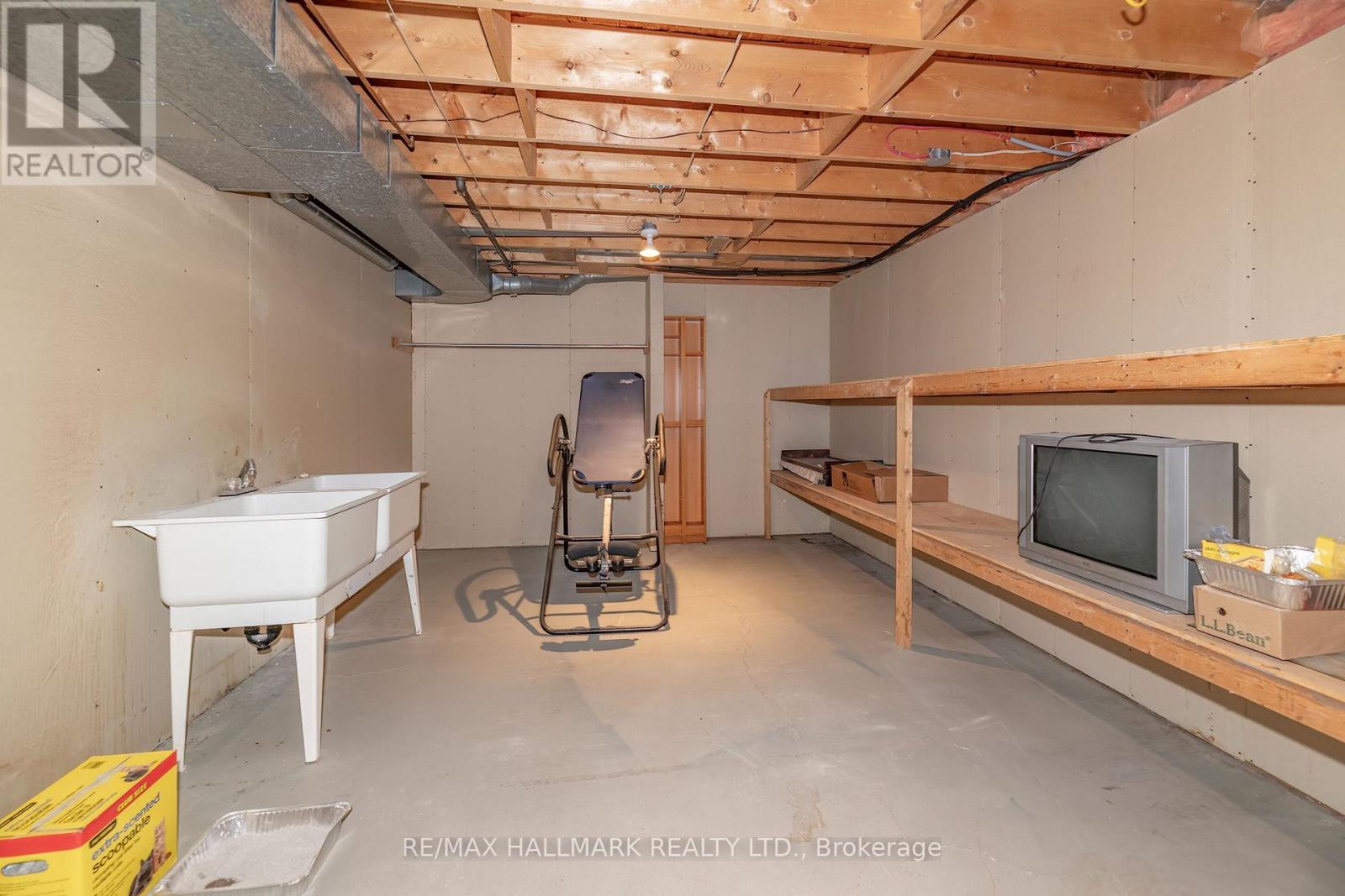 1 LAURA SECORD PLACE - 41