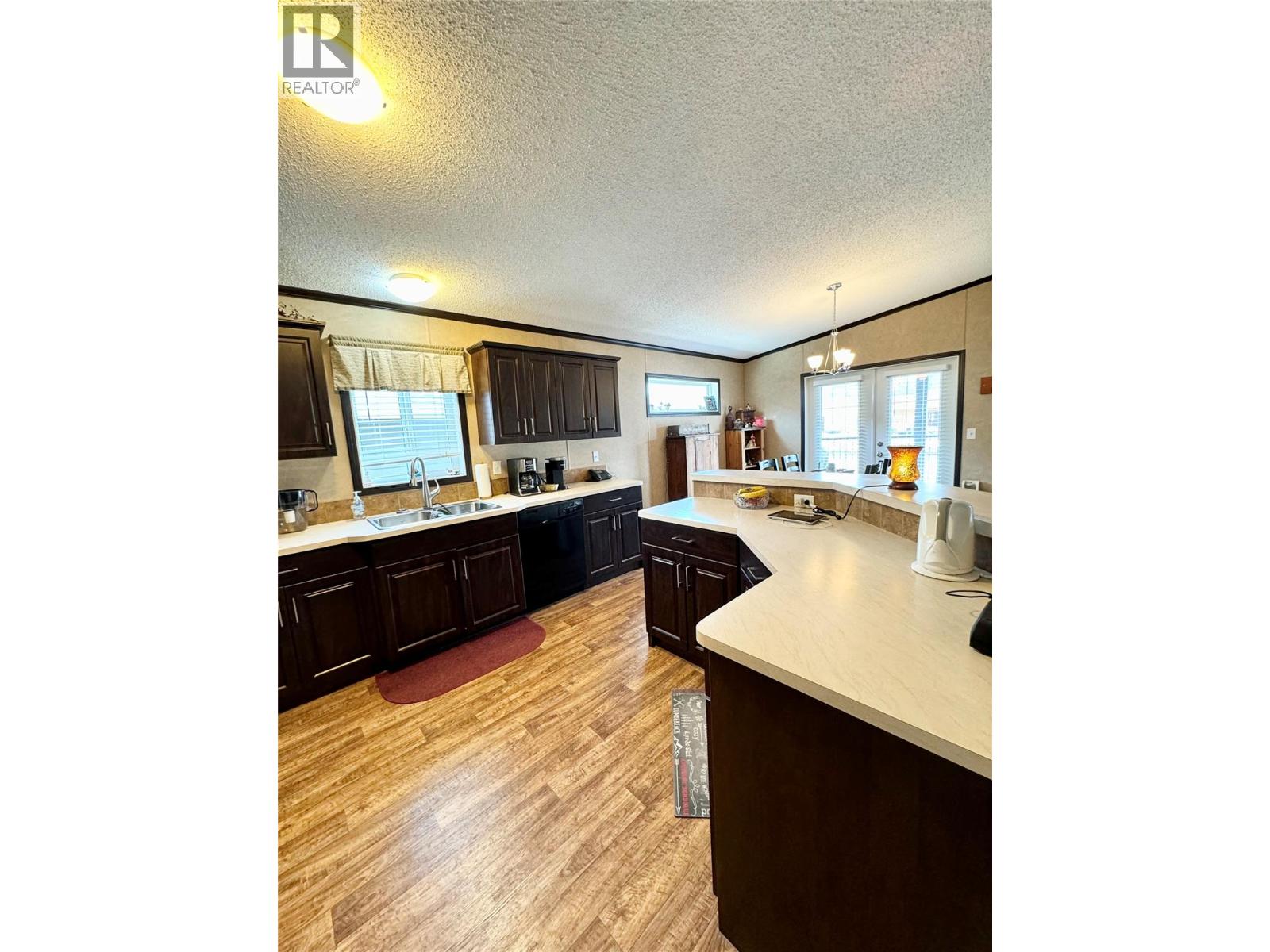 2581 SPRING BANK AVENUE - 6