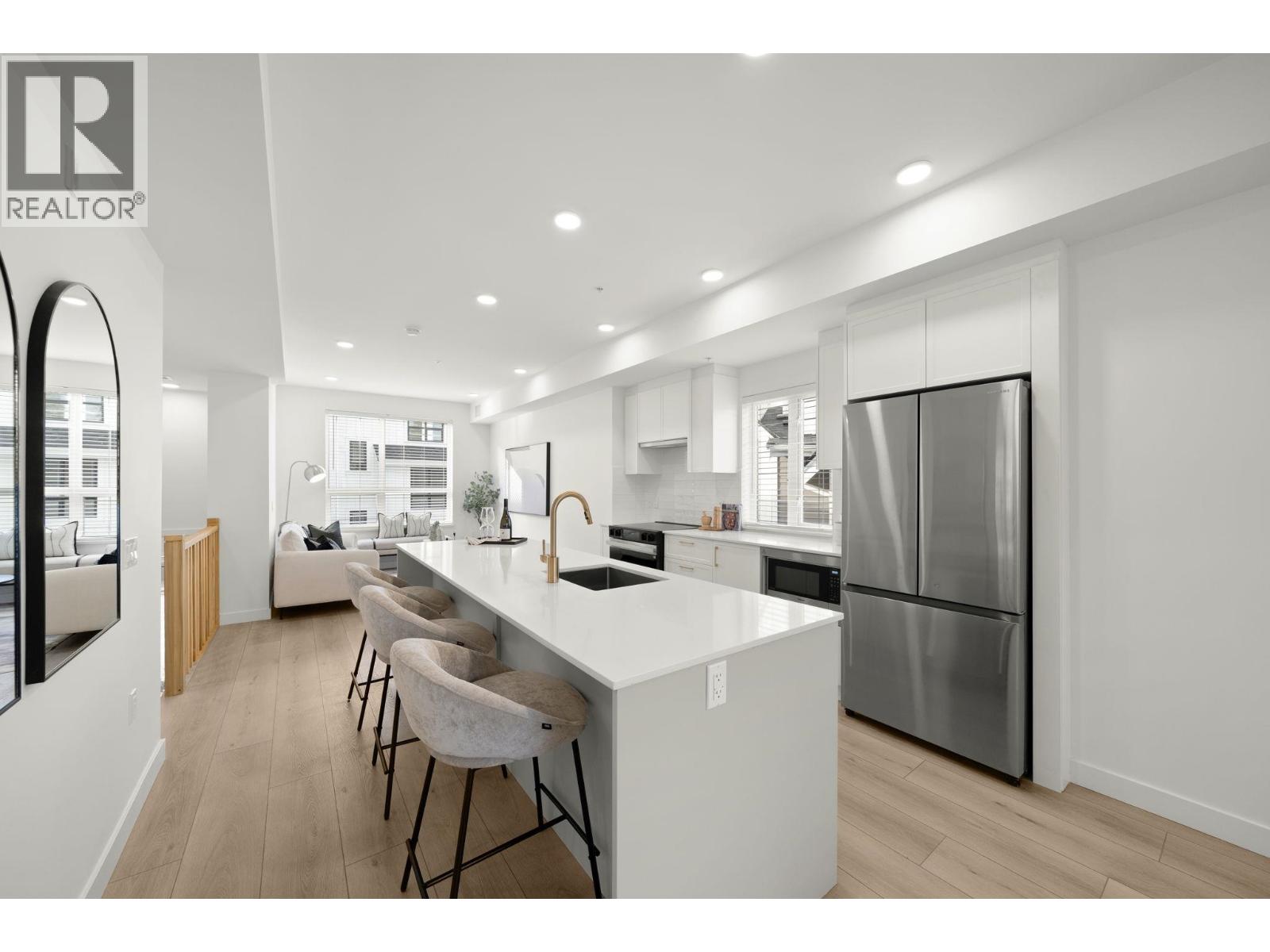 6 728 LEA AVENUE, Coquitlam