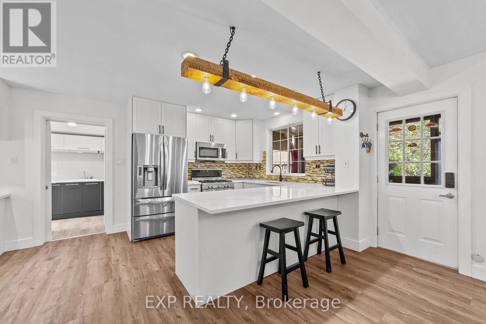 137 FRIED STREET - Photo 3 of 37, Bluewater (Dashwood), Ontario