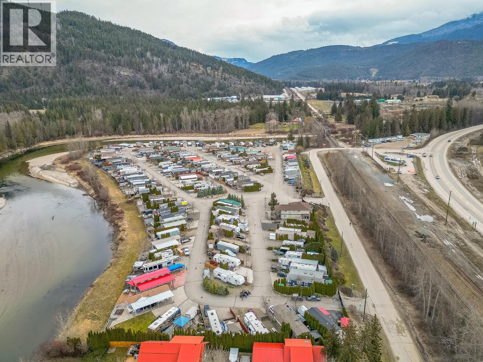  1383 Silver Sands Road, Sicamous
