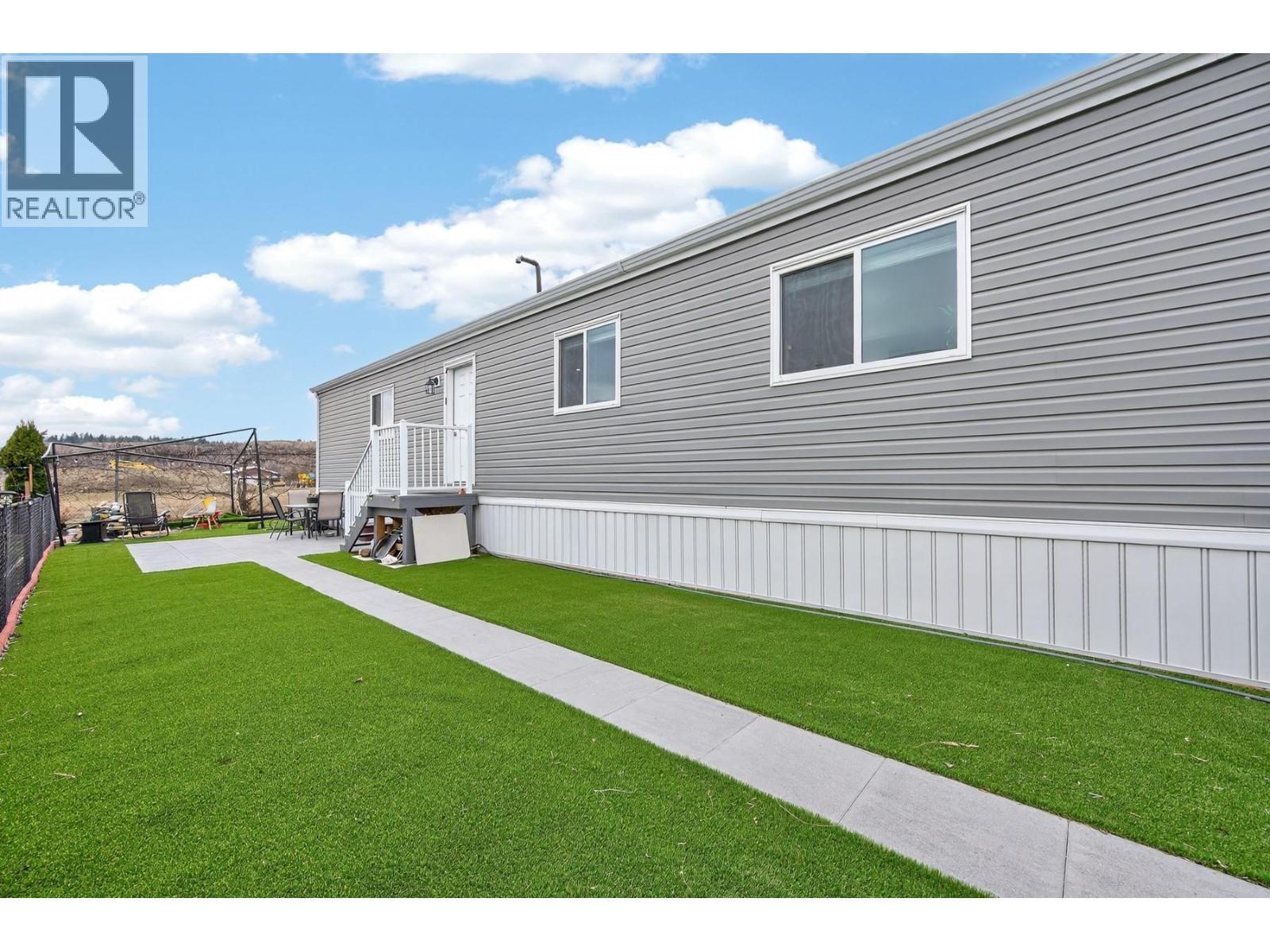 #107 5005 RIVER ROAD - 25