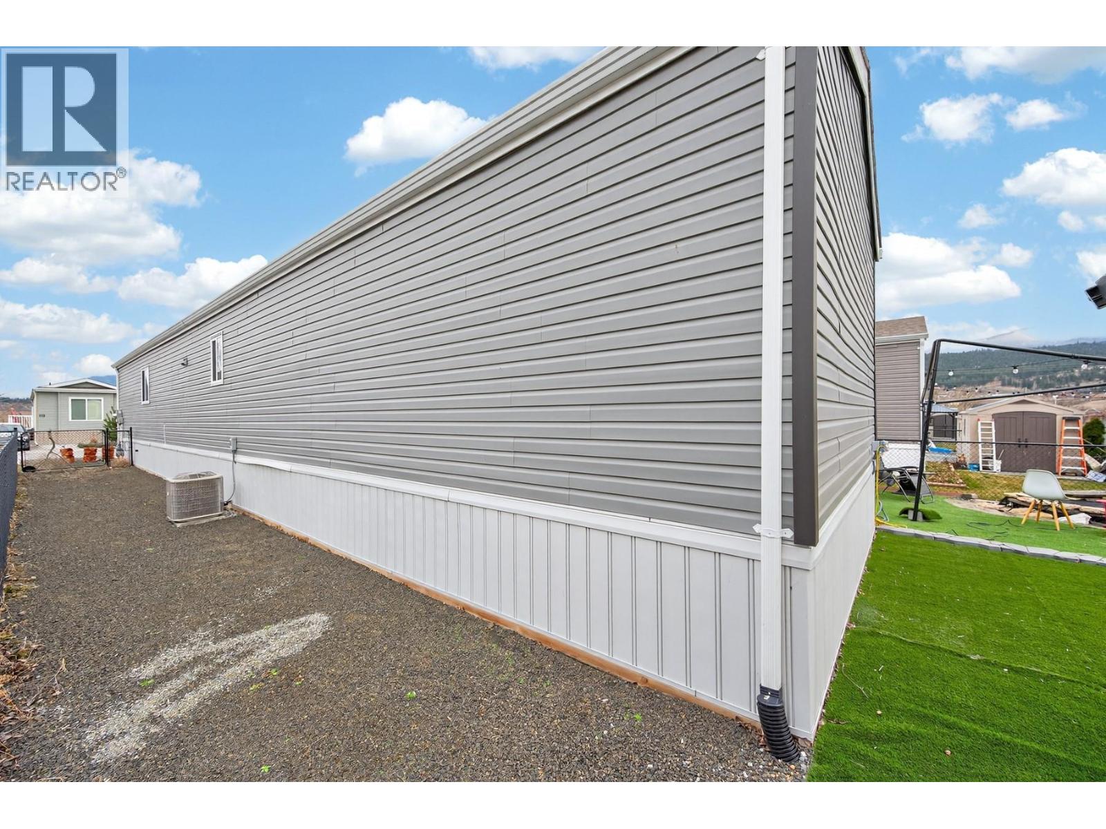 #107 5005 RIVER ROAD - 31