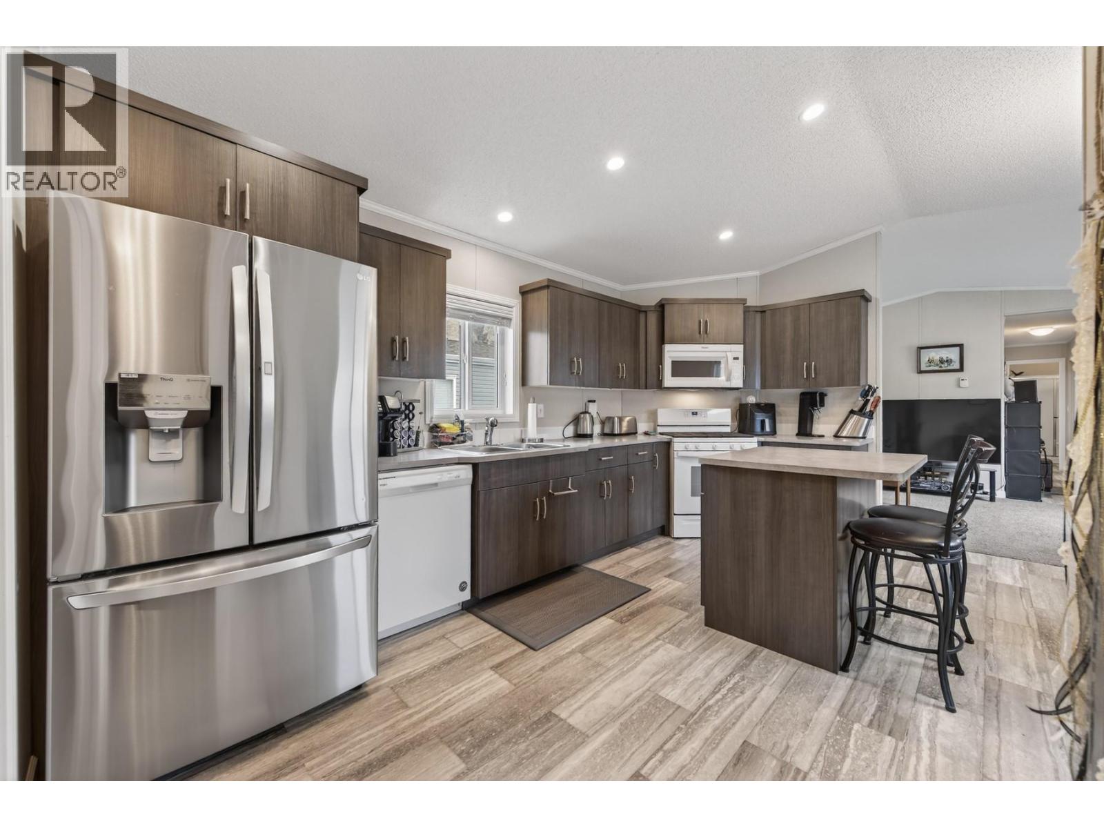 #107 5005 RIVER ROAD - 7