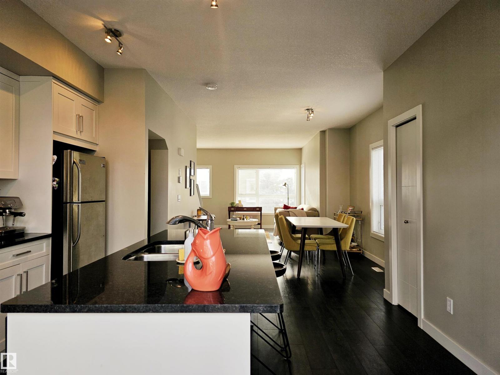 #129 2560 PEGASUS BV NW, Edmonton