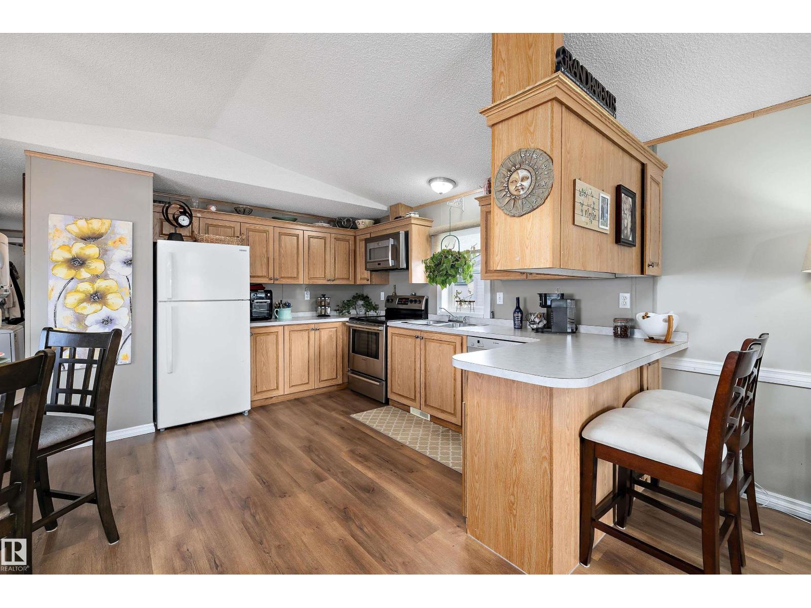 #161 3400 48 ST, Stony Plain