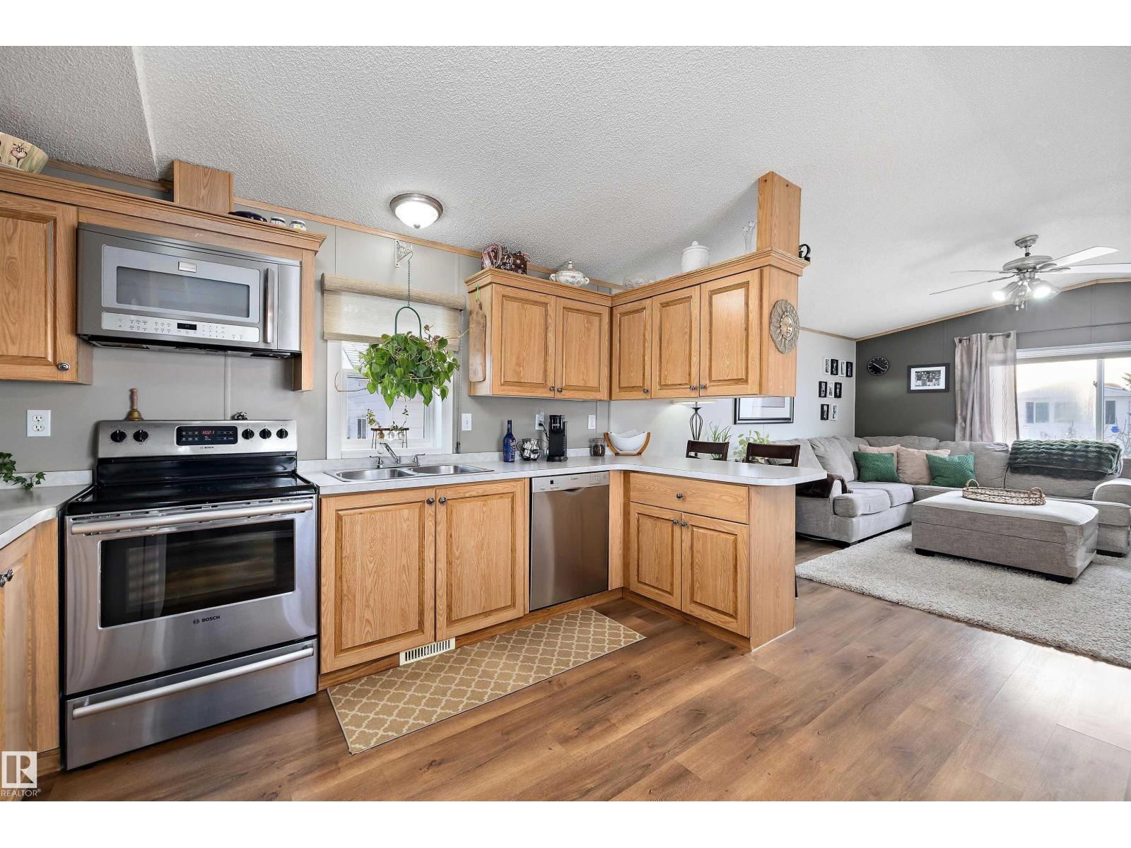 #161 3400 48 ST, Stony Plain