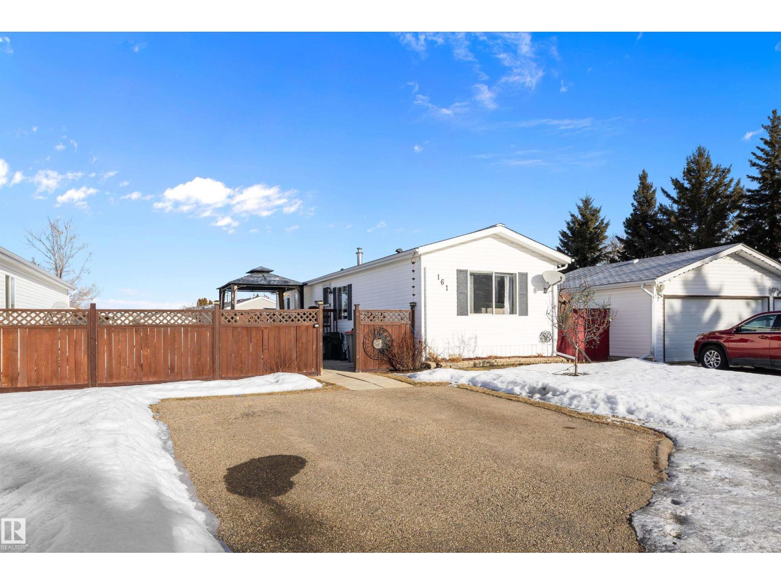 #161 3400 48 ST, Stony Plain