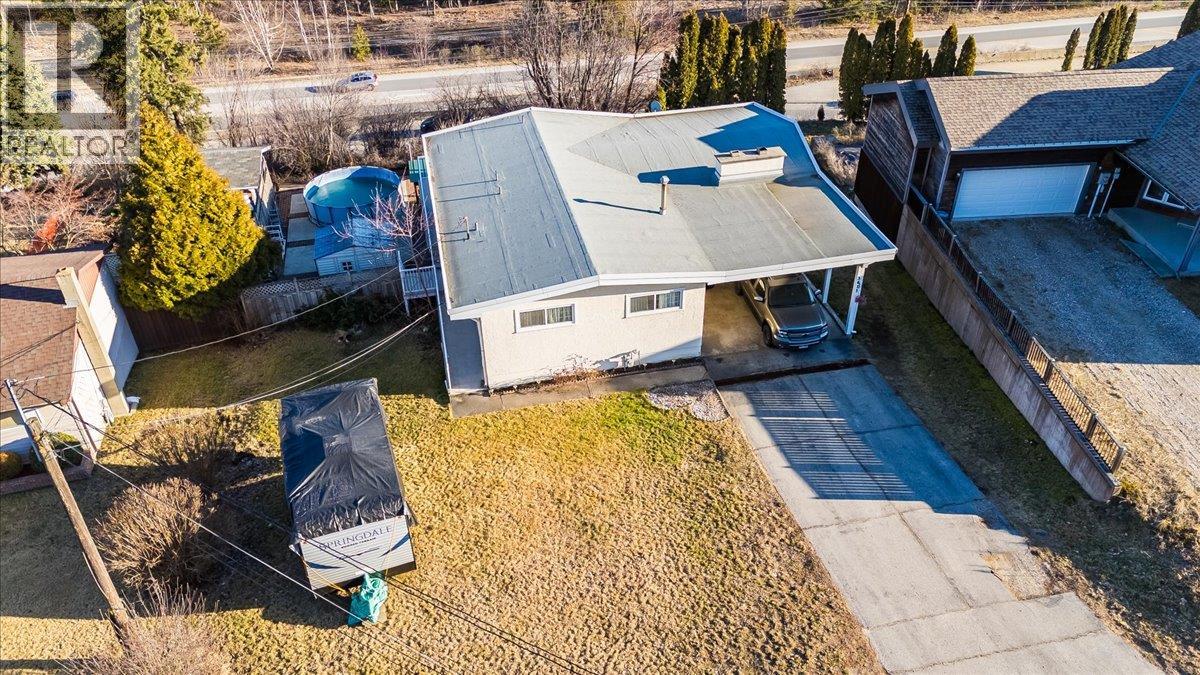 3613 9th Avenue, Castlegar