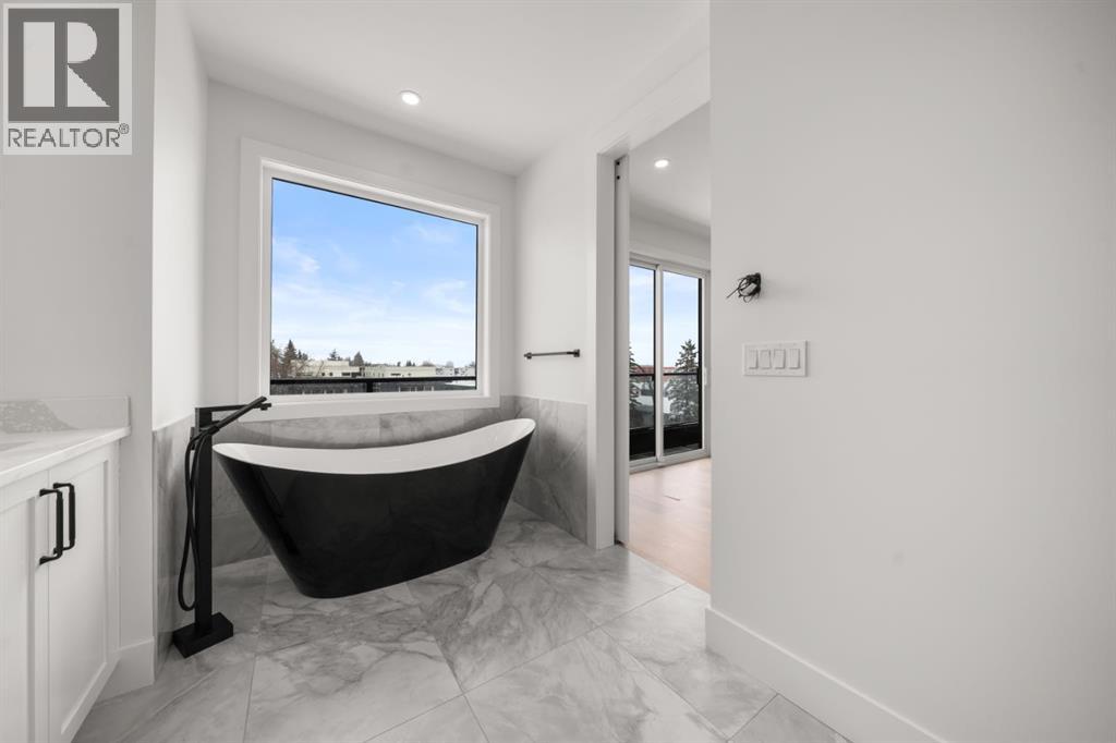 Single Family House for Sale in   Avenue SW South Calgary Calgary 