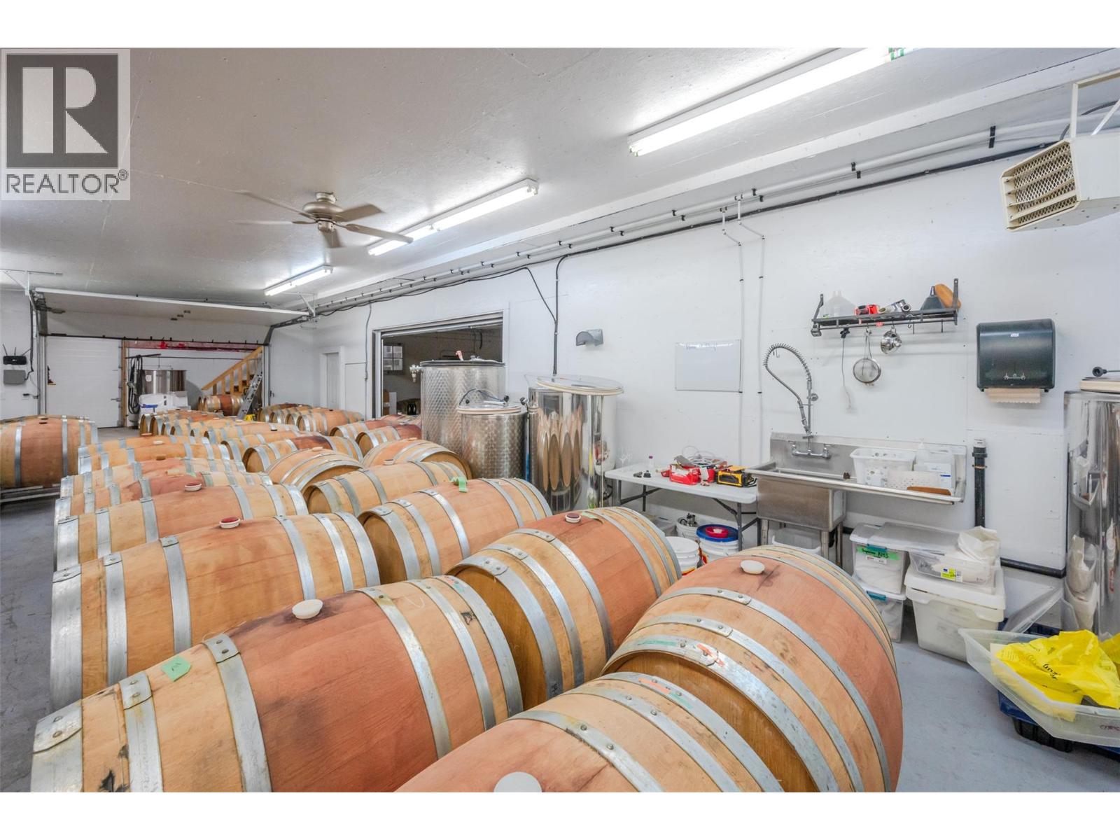  1002/963 Highway 3 Other, Cawston