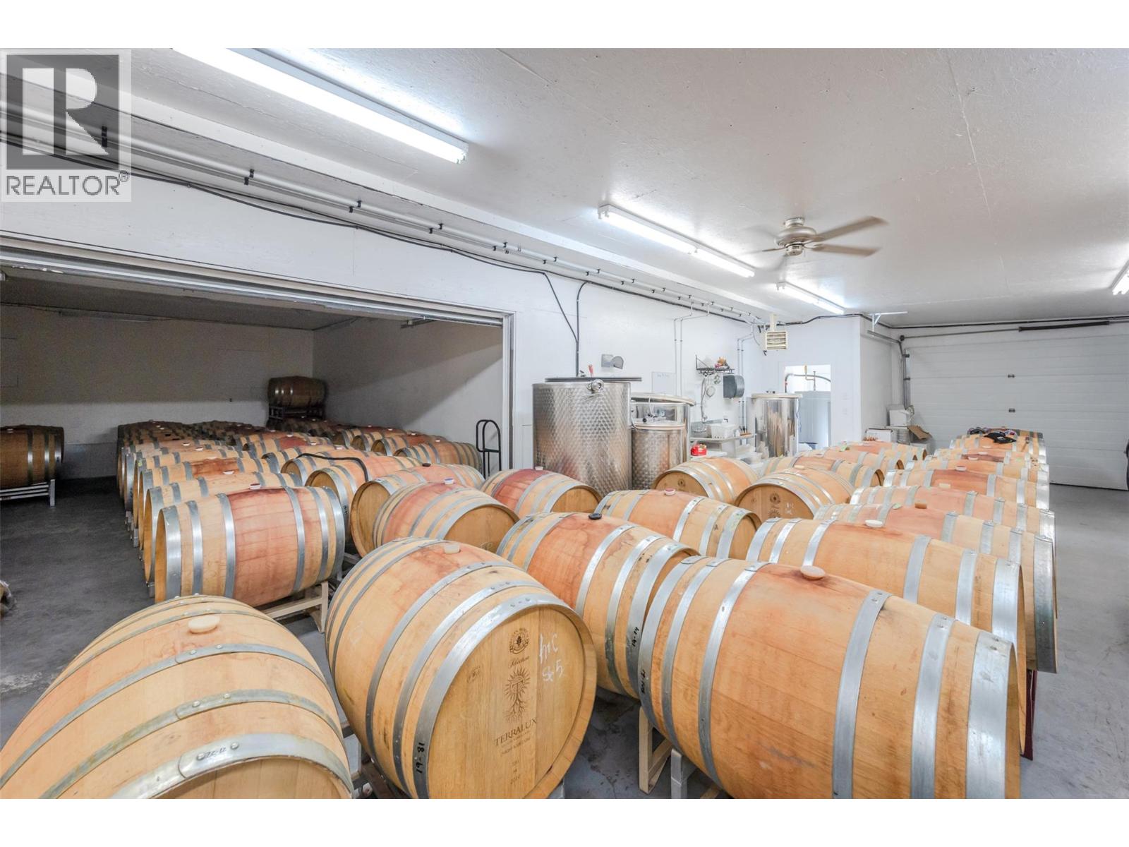  1002/963 Highway 3 Other, Cawston