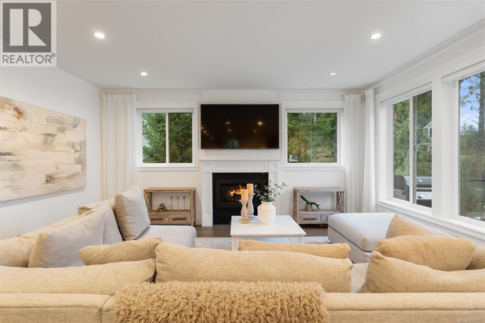 2168 Champions Way, Langford