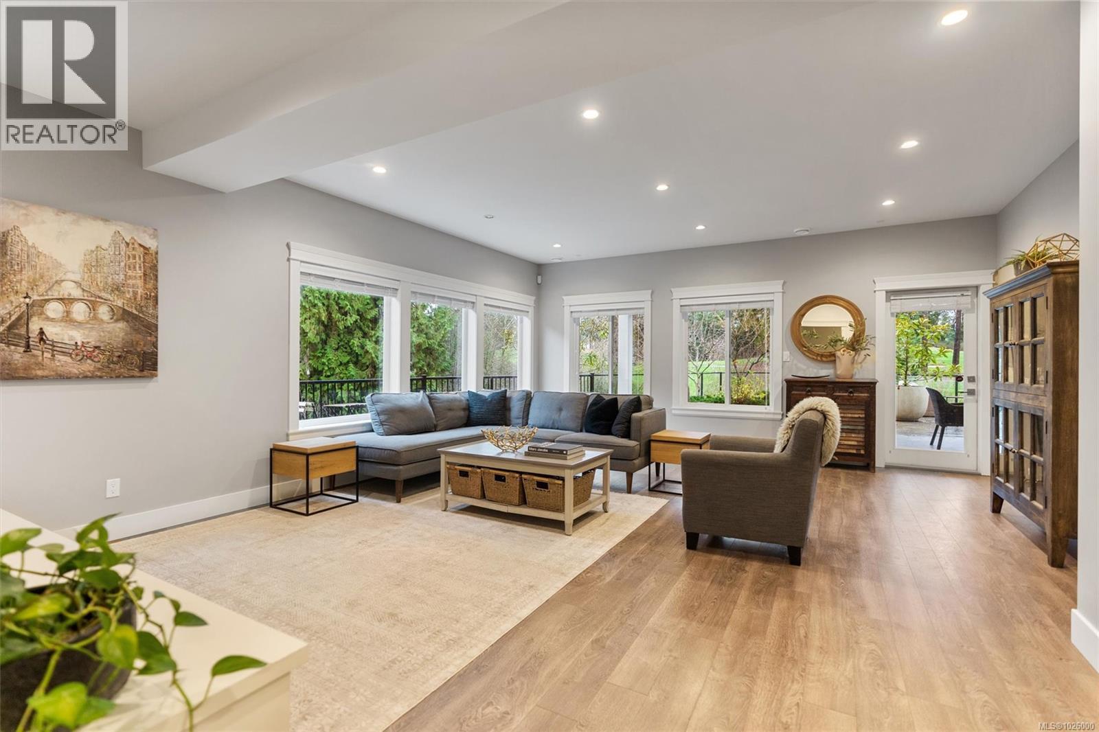 2168 Champions Way, Langford