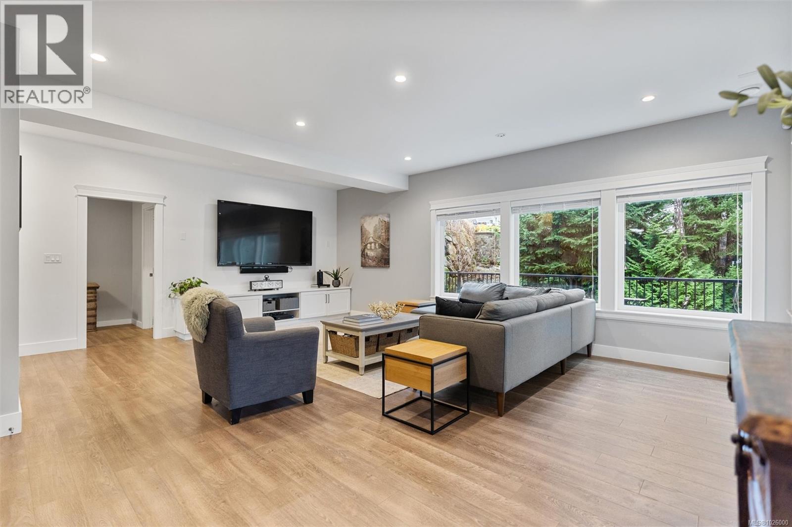 2168 Champions Way, Langford