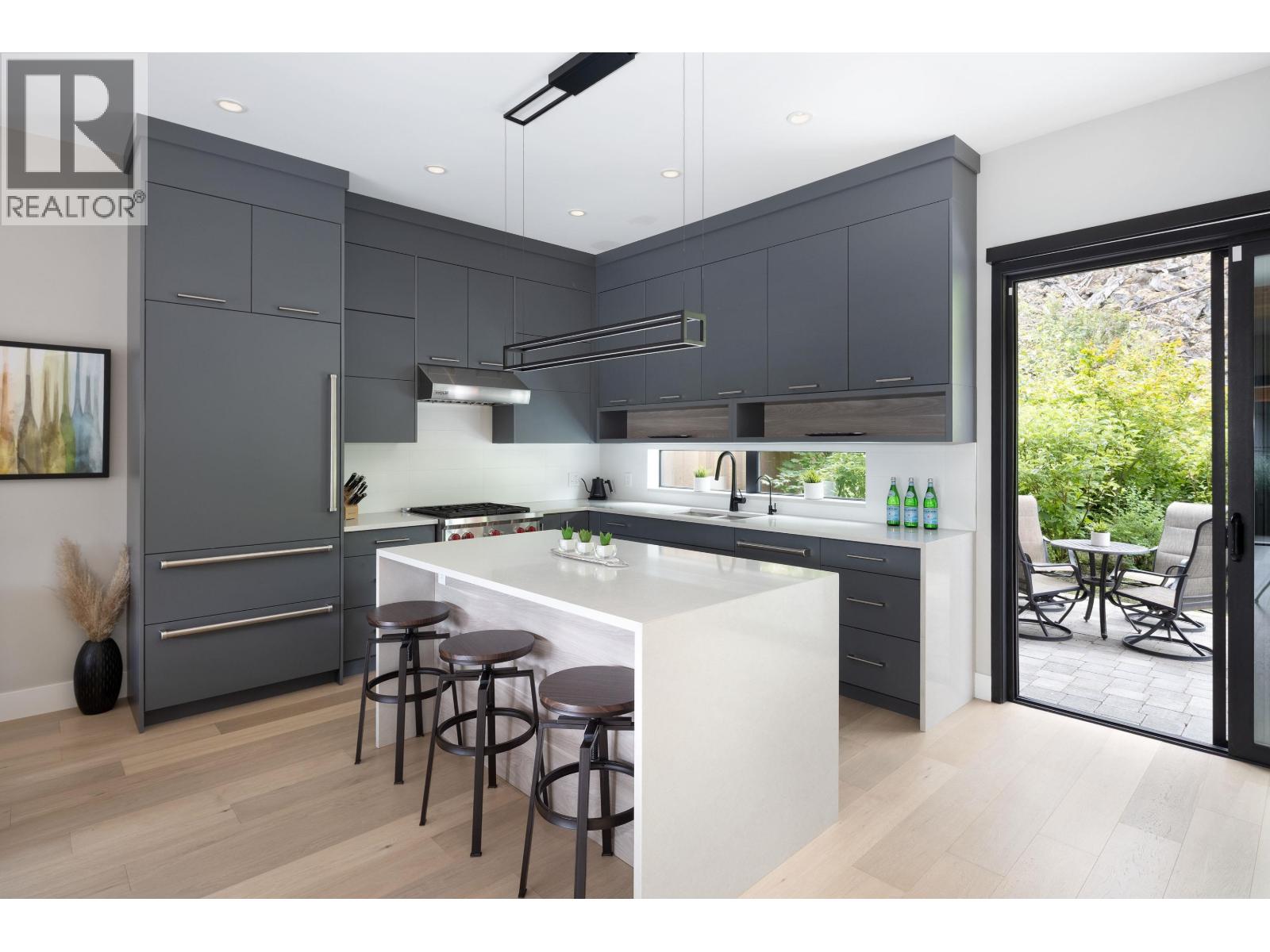 8 1350 CLOUDBURST DRIVE, Whistler