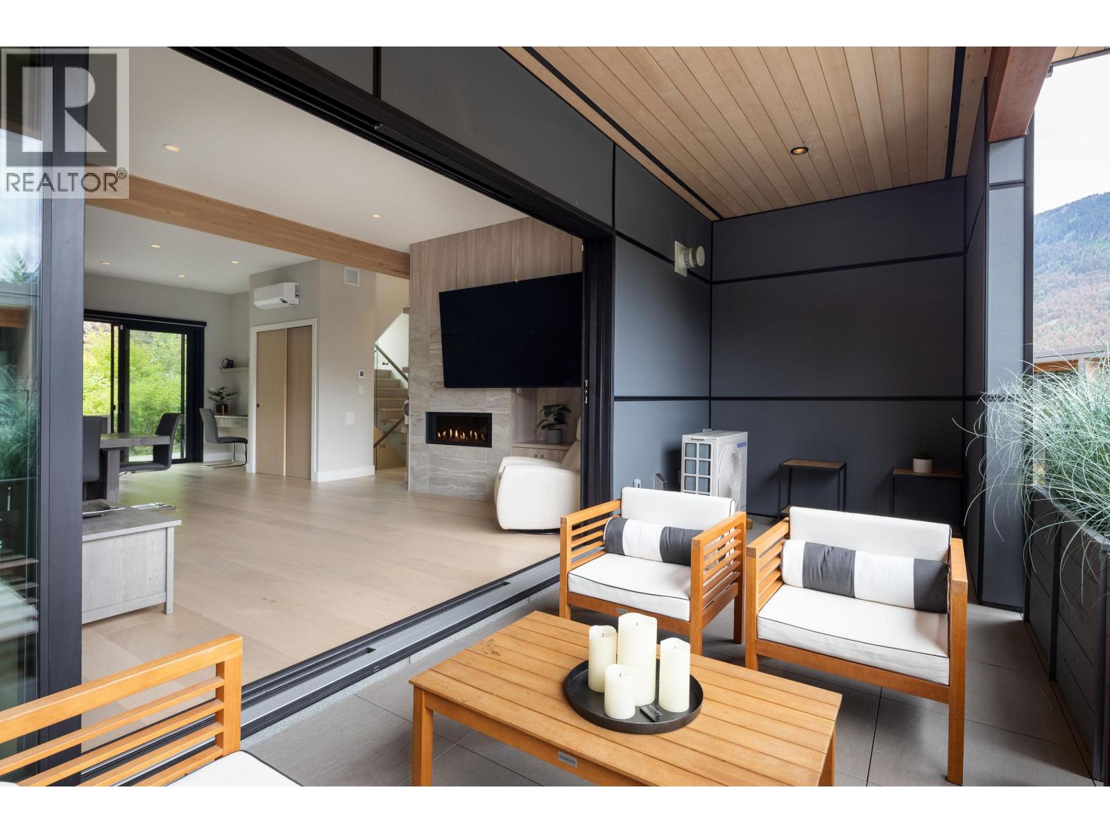 8 1350 CLOUDBURST DRIVE, Whistler