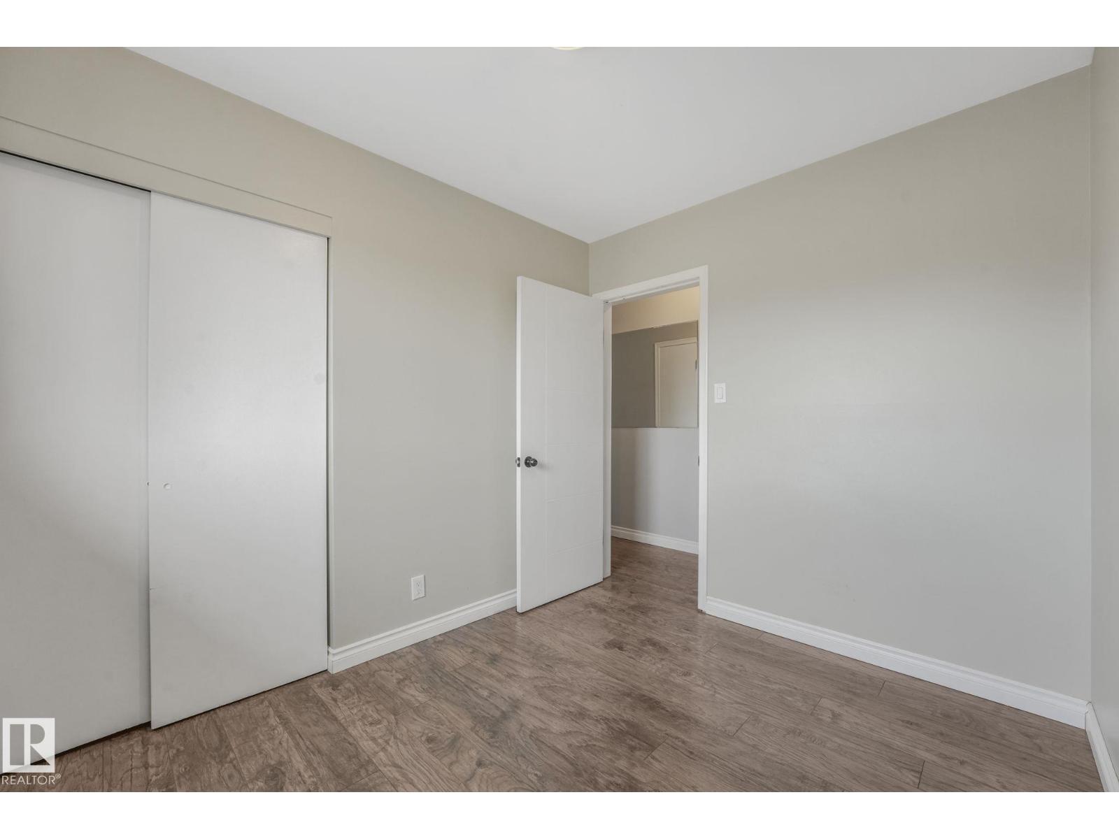 9007 135 AV NW, Edmonton