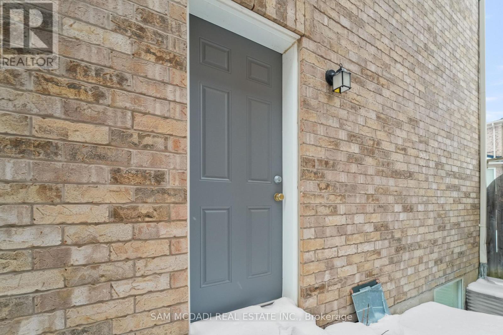 424 Tonelli Unit Lower photo 5