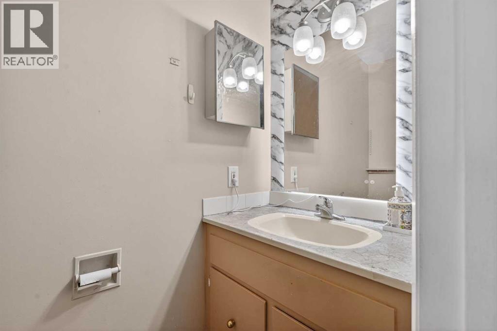 Single Family House Bi-level for Sale in  Pinepoint Drive NE Pineridge Calgary 